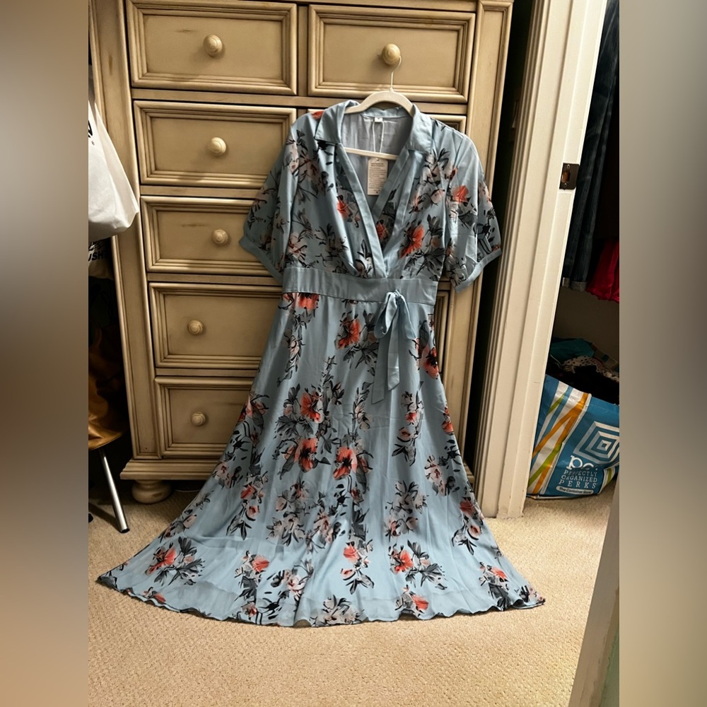 NWT Blue Floral Midi Dress